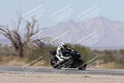 media/Oct-02-2025-Racers Edge (Thu) [[2c91cb6ab3]]/3-B Group/Session 5-Turn 3 Inside Pans (2pm)/